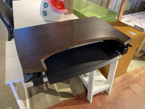 ERGOTRONHOME Workspace 35" Desk Riser