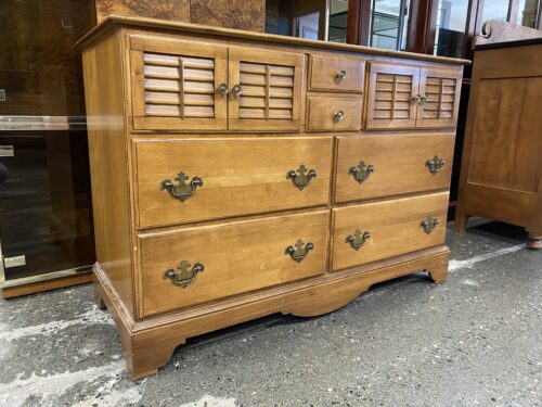 CRAWFORD FURNITURE Vintage 7-Drawer Dresser