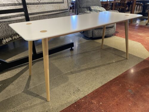 IKEA Trendig 2013 Dining Table