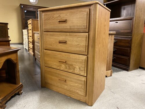 LEA 4-Drawer Light Wood Dresser