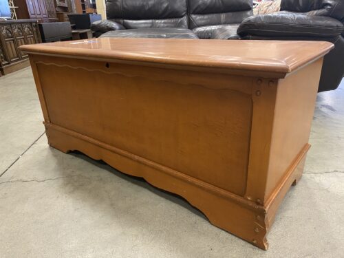LANE ALTAVISTA Cedar Storage Chest