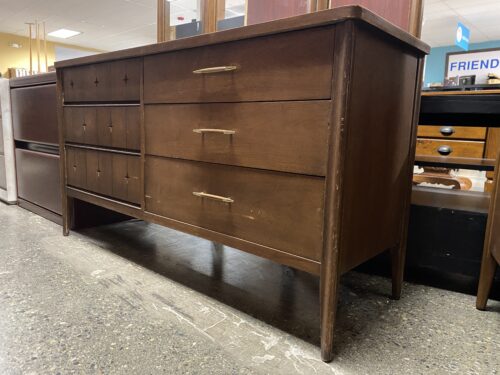 BROYHILL Vintage Mid-Century Modern 6-Drawer Lowboy Dresser w/ Trifolding Mirror