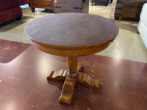 Traditional Round Solid Wood Pedestal Table