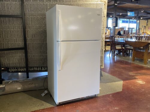 WHIRLPOOL White Refrigerator Model #WRT311FZDW01