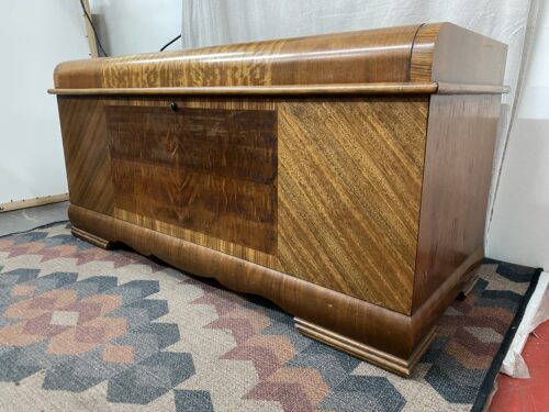 LANE Vintage Wooden Cedar Chest