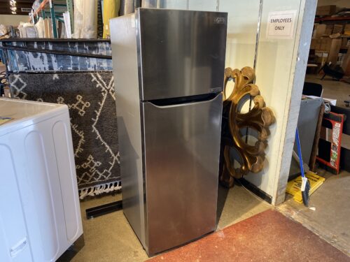 LG 18 cu. ft. Garage Ready Top Freezer Refrigerator Model #LTNC11121V/00