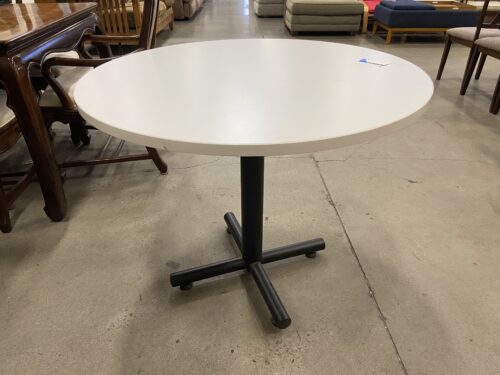 White Round Dining Room Table