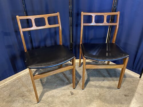 D-SCAN Teak Dining Chairs with Black Leather Seat (Set of 2)