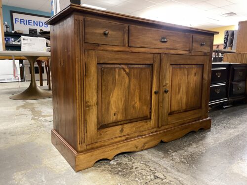 Vintage Natural Wood Buffet w/ 3-Drawers & 2 Doors