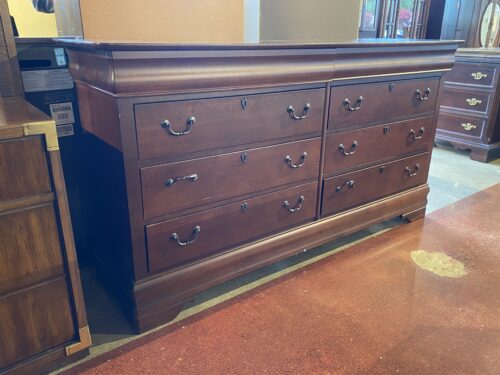 BROYHILL Dark Finish Doublewide Dresser
