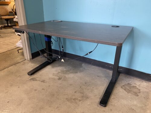UPLIFT Electric Adjustable Standing Desk