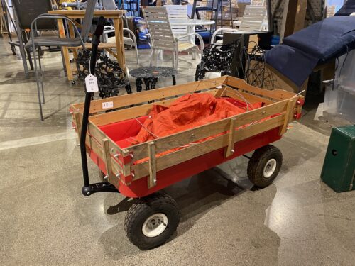 Red Prairie Wagon w/ Cover