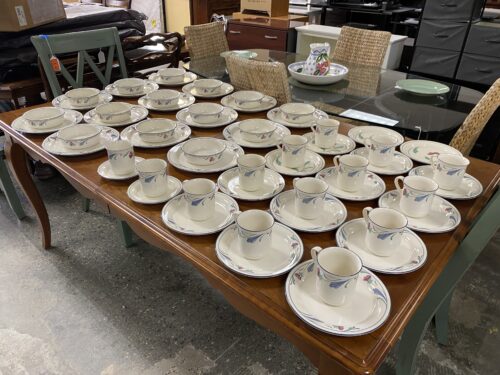 LENOX "Poppies in Blue" Chinastone 14-Person Complete Dish Set (Set of 58)