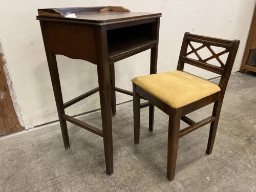 Antique Schoolhouse Desk with Chair