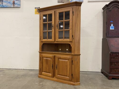 Wooden Corner China Hutch with Wavy Glass Doors