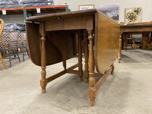 Vintage Gate Leg Butterfly Table with 2 Extension Leaves