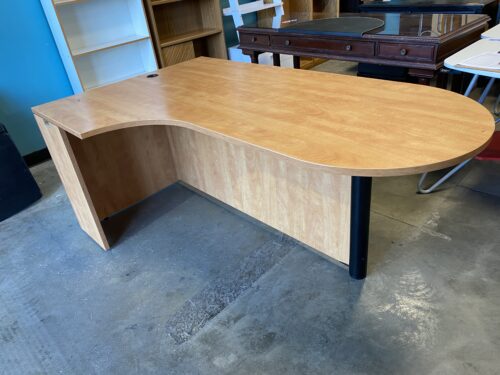 Large Light Wood Peninsula Desk