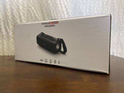 NEW! INVENTUV Zoom Wireless Bluetooth Portable Speaker with Strap (Southcenter Store)