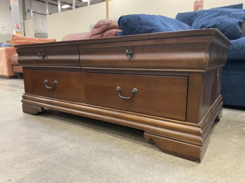 BROYHILL 4 Drawer Colonial Style Coffee Table