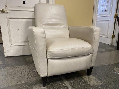 NATUZZI GROUP Ivory Leather Pushback Recliner