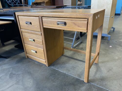 Red Oak 4 Drawer Desk with Piped Fronts
