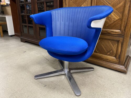 STEELCASE i2i Blue Swivel Lounge Chair