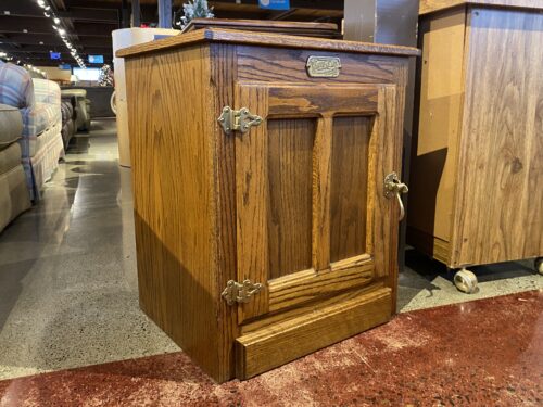 WHITE CLAD Ice Box Handle Side Table