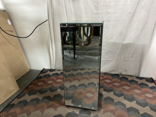 Rectangular Mirror Pedestal
