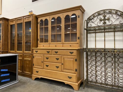 LEWISBURG CHAIR AND FURNITURE CO. 2 Piece Pennsylvania House Reproduction 8 Drawer China Hutch with Glass Doors