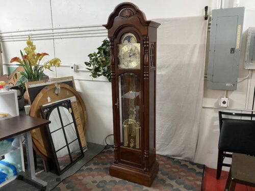 SLIGH Cherry Finish Chippendale Grandfather Clock