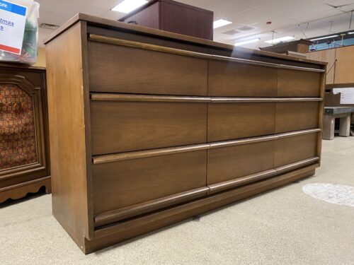 BASSETT MCM Dark Stained Longboy 9-Drawer Dresser