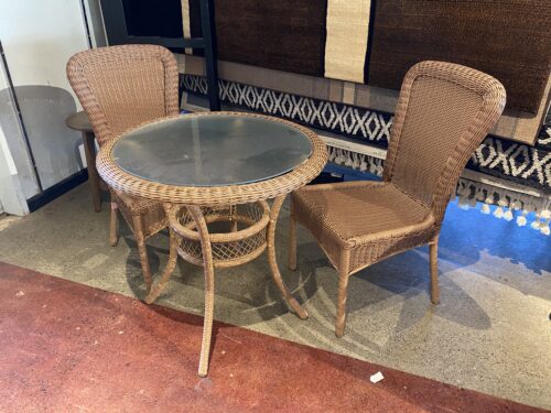 Outdoor Wicker Dining Set in Caramel