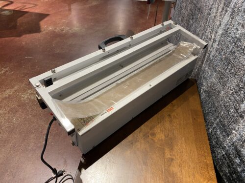 ULINE H-1254 Extra Long Tabletop Impulse Sealer with Cutter