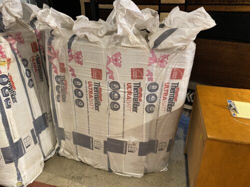 NEW! OWENS CORNING Thermafiber Ultrabatt Mold Resistant Insulation 15Wx47L and 7.125 Thickness (Set of 4)