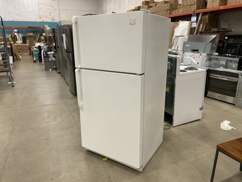 WHIRLPOOL White Refrigerator Freezer Model #ET21DKXDW01