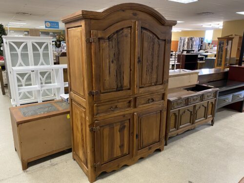 BELL FURNITURE INDUSTRIES Rustic Curved Top Armoire