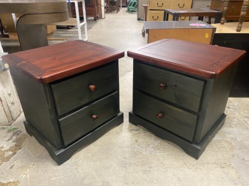 Forest Green Made in Canada Closed 2-Drawer Nightstand (Set of 2)