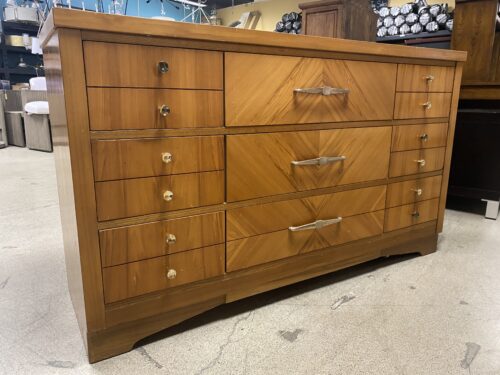 L.A. PERIOD FURNITURE Vintage Honey Wood Finish 9-Drawer Low Dresser