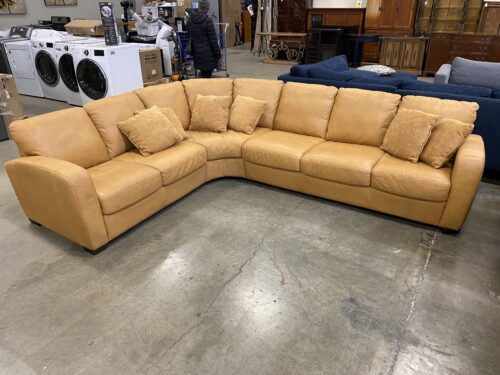 NATUZZI Caramel Leather 3 Piece Round Corner Sectional Sofa
