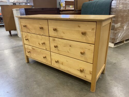 Knotty Pine Natural Finish 6 Drawer Dresser