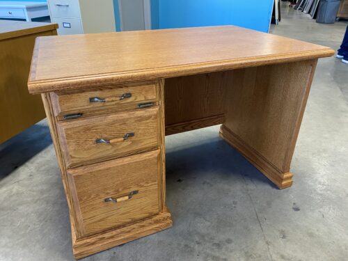 MOUNTAIN FURNITURE  Vintage Oak Office Desk with Side Trays