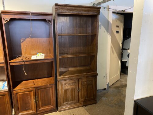 ETHAN ALLEN Royal Charter Oak Bookcase