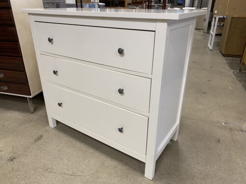 White 3-Drawer Bachelor Chest