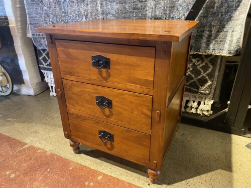 TRADEWINS 3-Drawer Mission Style Nightstand
