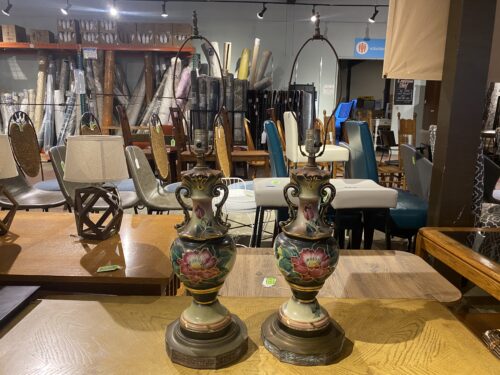 Vintage Porcelain Urn Table Lamp