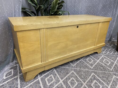 LANE  Vintage Natural Finish Cedar Chest