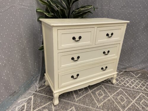 Petite Farmhouse Style Wooden 3 Drawer Dresser