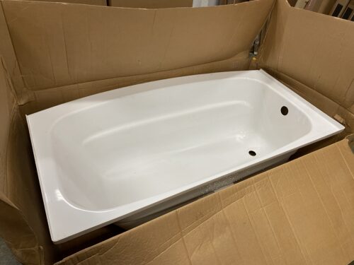AMERICAN STANDARD Ovation Left Drain White Curved Bathtub