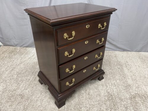 STATTON TRUTYPE  Cherry Finish 4-Drawer Bedside Chest
