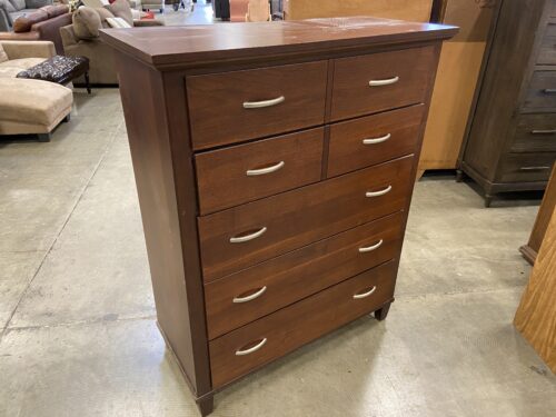 BROYHILL  Cherry Finish Wooden 5 Drawer Dresser with Sleek Silver Pulls